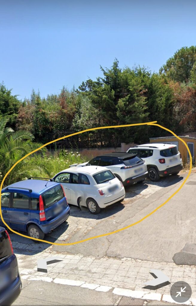 parcheggio via delle begonie a sinistra